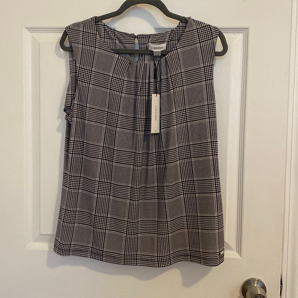 Calvin Klein blouse, Brand New with Tags - black and white houndstooth, size XL